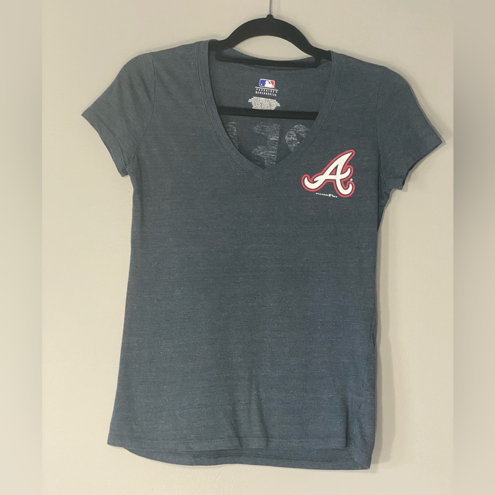 Atlanta Braves Genuine Merchandise 
Ladies S T-shirt 
Logo 
Great Catch
